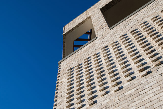 11_Dermenka-Facade-South-3