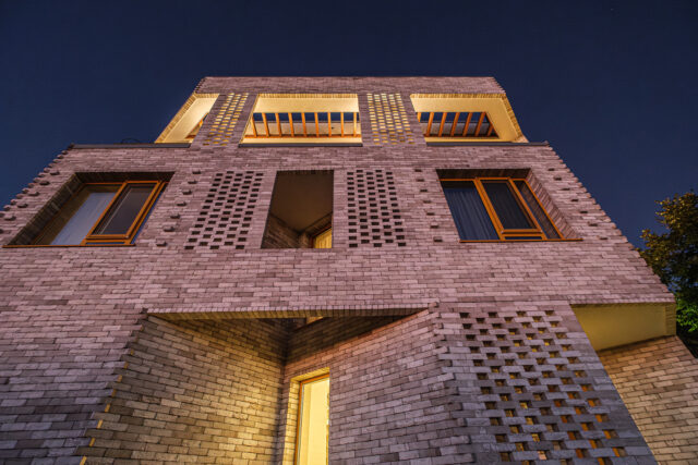 16_Dermenka-Facade-West-8