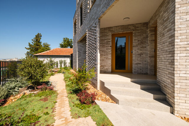 17_Dermenka-Garden-1